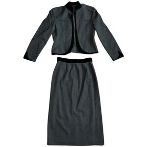 Louis Feraud 2 Piece Wool/Velvet‎ Long Sleeve Blazer Jacket Skirt Suit Size 8